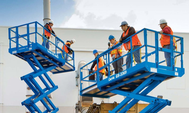 Five Common Scissor Lift Hazards You Must Not Ignore