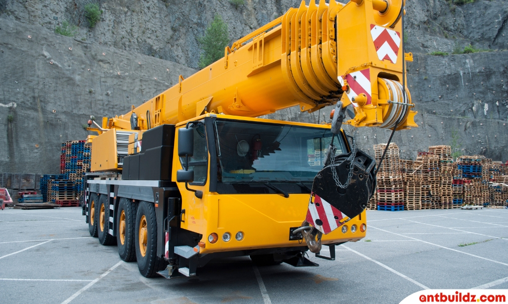 Mobile Crane Rental Rates in Malaysia: How Much Does It Cost?